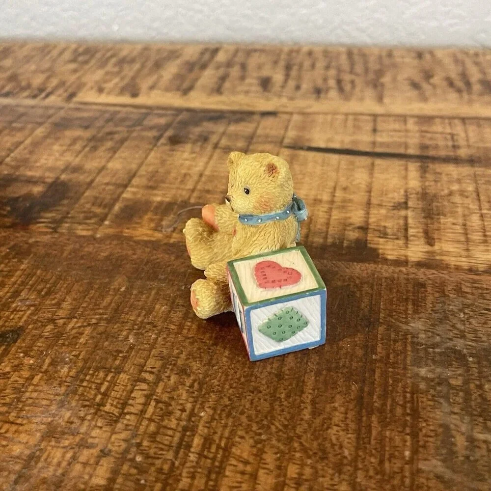 Cherished Teddies Alphabet Block Letter “U” 158488U - 1995 Enesco No Box